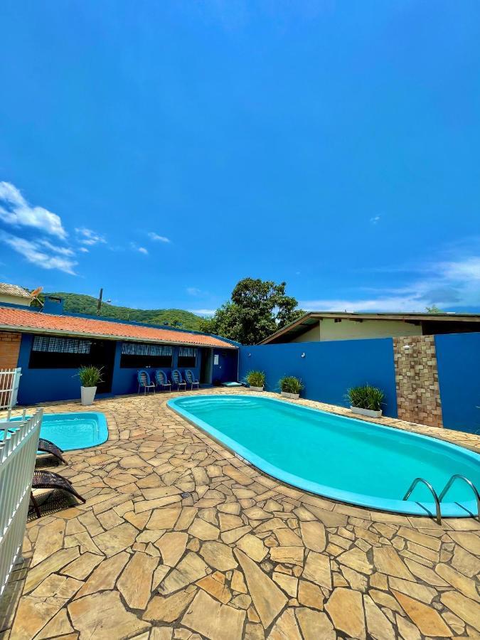 Encanto Parque Pousada Пеня Екстериор снимка